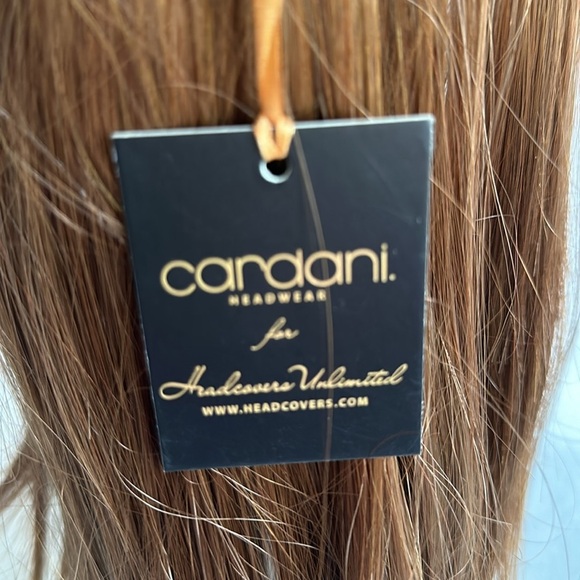 Cardani medium auburn long hair baseball hat - Picture 4 of 6